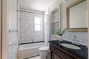 250 NE 48th St, Miami, FL 33137 - Photo 14
