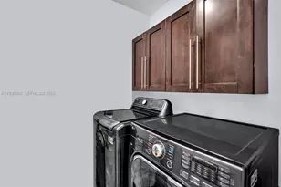 851 Bluebird Ave, Miami Springs, FL 33166 - Photo 22