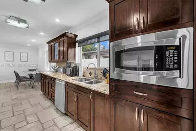 851 Bluebird Ave, Miami Springs, FL 33166 - Photo 20