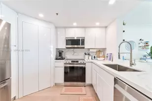 701 Brickell Key Blvd, Miami, FL 33131 - Photo 2