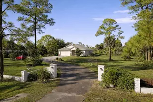 2625 SE 40th Ave, Other City - In The State Of Florida, FL 34117 - Photo 2