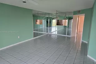 13355 SW 16th Ct, Pembroke Pines, FL 33027 - Photo 8