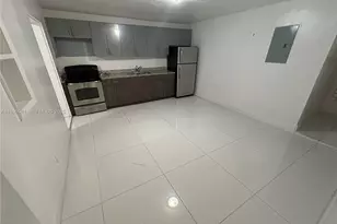 551 NW 41st St, Miami, FL 33127 - Photo 8