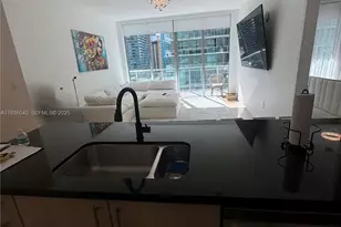 1111 SW 1, Miami, FL 33130 - Photo 8