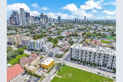 119 SW 7th Ave, Miami, FL 33130 - Photo 12