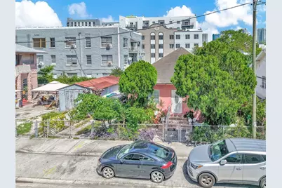 119 SW 7th Ave, Miami, FL 33130 - Photo 2