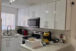 8084 NW 10th St, Miami, FL 33126 - Photo 8