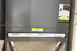 8084 NW 10th St, Miami, FL 33126 - Photo 24