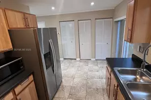 2098 NE 167th St, North Miami Beach, FL 33162 - Photo 30