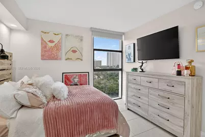 20505 E Country Club Dr #833, Aventura, FL 33180 - Photo 32