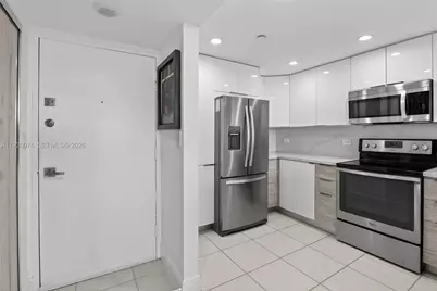 20505 E Country Club Dr #833, Aventura, FL 33180 - Photo 12