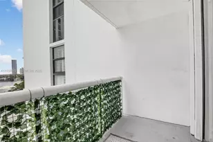 20505 E Country Club Dr, Aventura, FL 33180 - Photo 36