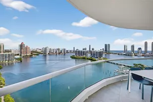 7000 Island Blvd, Aventura, FL 33160 - Photo 18