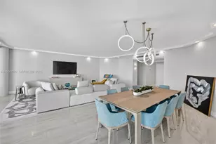 7000 Island Blvd, Aventura, FL 33160 - Photo 12