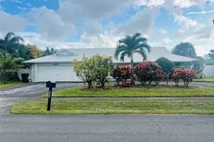 3324 Lakeview Blvd, Delray Beach, FL 33445 - Photo 1