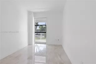 3731 N Country Club Dr, Aventura, FL 33180 - Photo 16