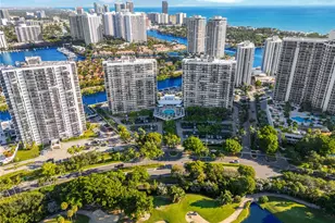 3731 N Country Club Dr, Aventura, FL 33180 - Photo 30