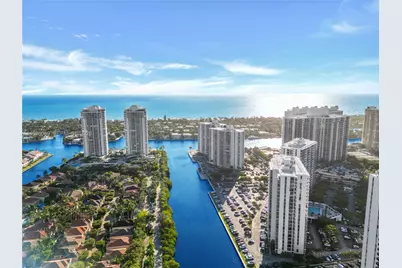 3731 N Country Club Dr #124, Aventura, FL 33180 - Photo 32