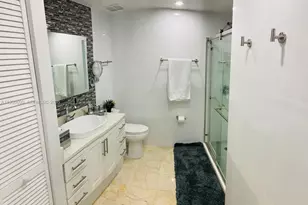 900 SW 84th Ave, Miami, FL 33144 - Photo 8