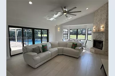 2 Alnwick Rd, Palm Beach Gardens, FL 33418 - Photo 20