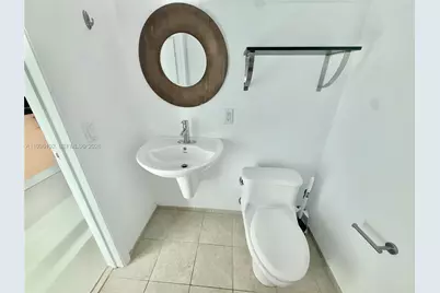 60 SW 13th St #1603, Miami, FL 33130 - Photo 6
