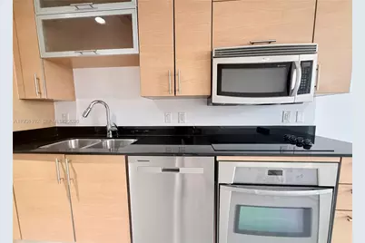 60 SW 13th St #1603, Miami, FL 33130 - Photo 10