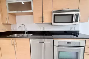 60 SW 13th St, Miami, FL 33130 - Photo 10