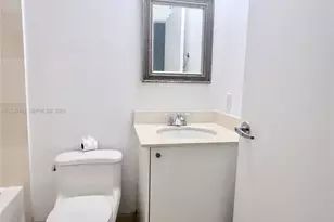 60 SW 13th St, Miami, FL 33130 - Photo 14