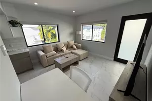 944 Jefferson Ave, Miami Beach, FL 33139 - Photo 1