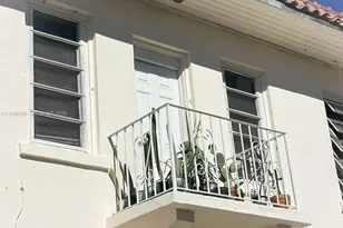 711 NW 1st St, Miami, FL 33128 - Photo 2