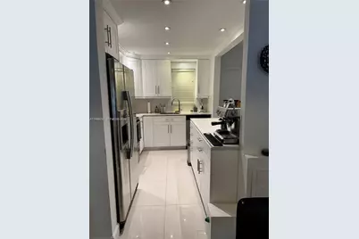 215 NE 16th Ave #106, Fort Lauderdale, FL 33301 - Photo 4