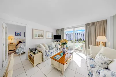 465 Ocean Dr #708, Miami Beach, FL 33139 - Photo 12