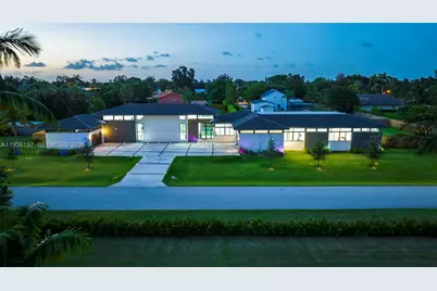 11911 NW 2 St, Plantation, FL 33325 - Photo 4