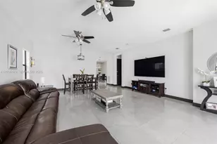 8811 NW 154th Terrace, Miami Lakes, FL 33018 - Photo 6