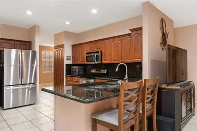 1140 Cedar Falls Dr, Weston, FL 33327 - Photo 14