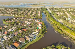 1140 Cedar Falls Dr, Weston, FL 33327 - Photo 48