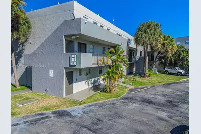 130 NW 87th Ave #H216, Miami, FL 33172 - Photo 1