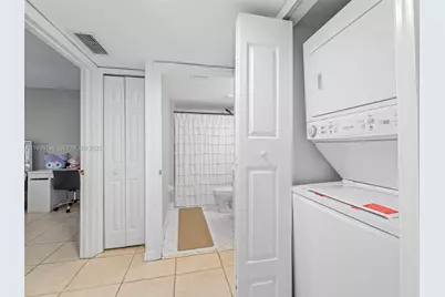 1240 SE 31st Ct #106-32, Homestead, FL 33035 - Photo 10