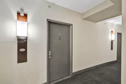1750 N Bayshore Dr #4007, Miami, FL 33132 - Photo 2
