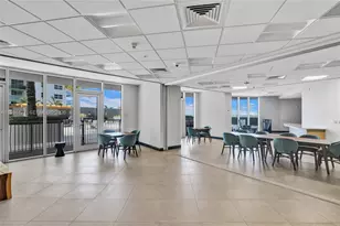 1750 N Bayshore Dr, Miami, FL 33132 - Photo 16