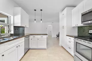 7421 SW 145th Terrace, Palmetto Bay, FL 33158 - Photo 10