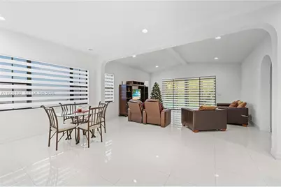 9220 E Meridian Dr, Parkland, FL 33076 - Photo 18