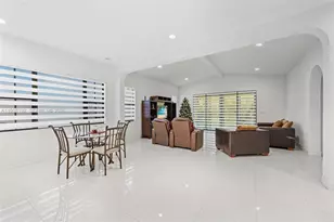 9220 E Meridian Dr, Parkland, FL 33076 - Photo 18