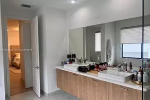 8108 NW 48th Terrace, Doral, FL 33166 - Photo 14