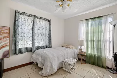 19641 Sterling Dr, Cutler Bay, FL 33157 - Photo 20