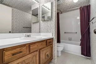 6321 Coral Lake Dr, Margate, FL 33063 - Photo 22