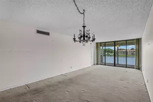 6321 Coral Lake Dr, Margate, FL 33063 - Photo 10