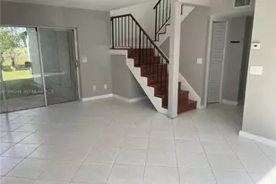 8043 Lagos De Campo Blvd, Tamarac, FL 33321 - Photo 12