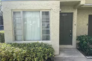 8043 Lagos De Campo Blvd, Tamarac, FL 33321 - Photo 4