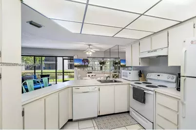 1605 S US Highway 1 #D104, Jupiter, FL 33477 - Photo 12